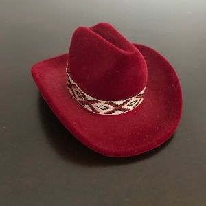 Burgundy cowboy hat jewelry gift box western